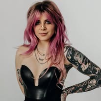 Tattoo & Fine Artist 