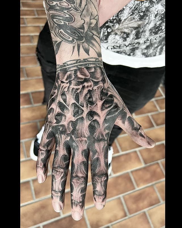 Tattoo by Dave Olteanu