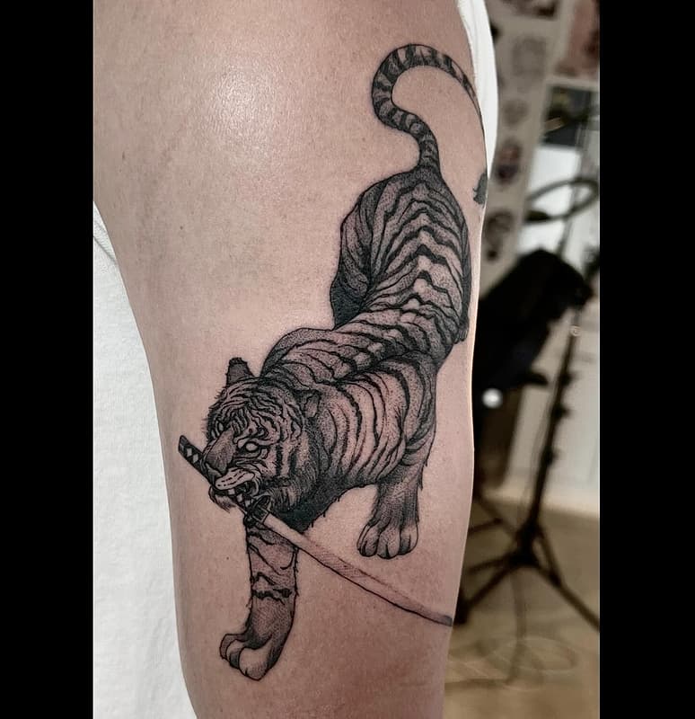 All rounder tattoo by Dave Olteanu