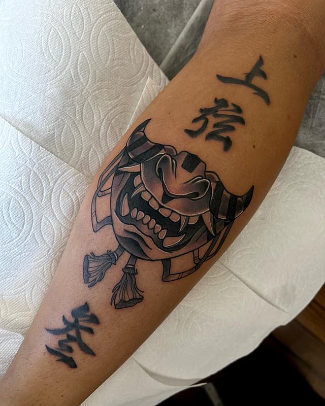 Neo-Traditional tattoo by Chucky Tattoo Artist