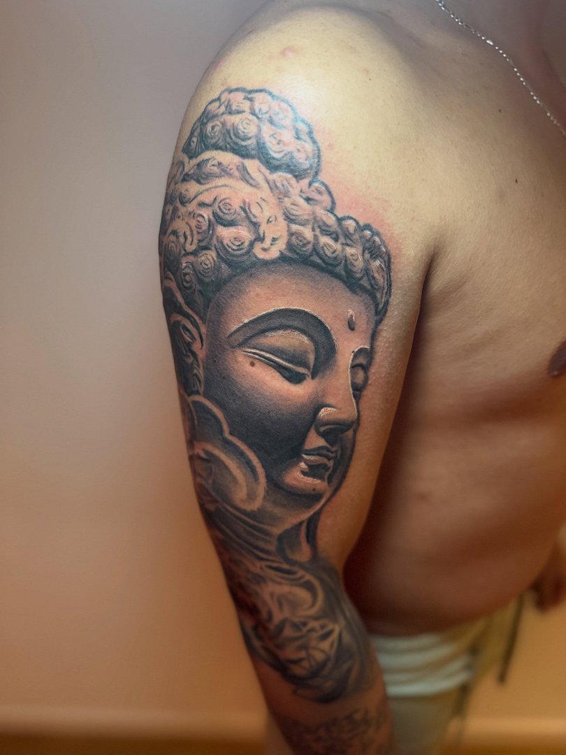 Realism (black & grey) tattoo by Kevink Bernart