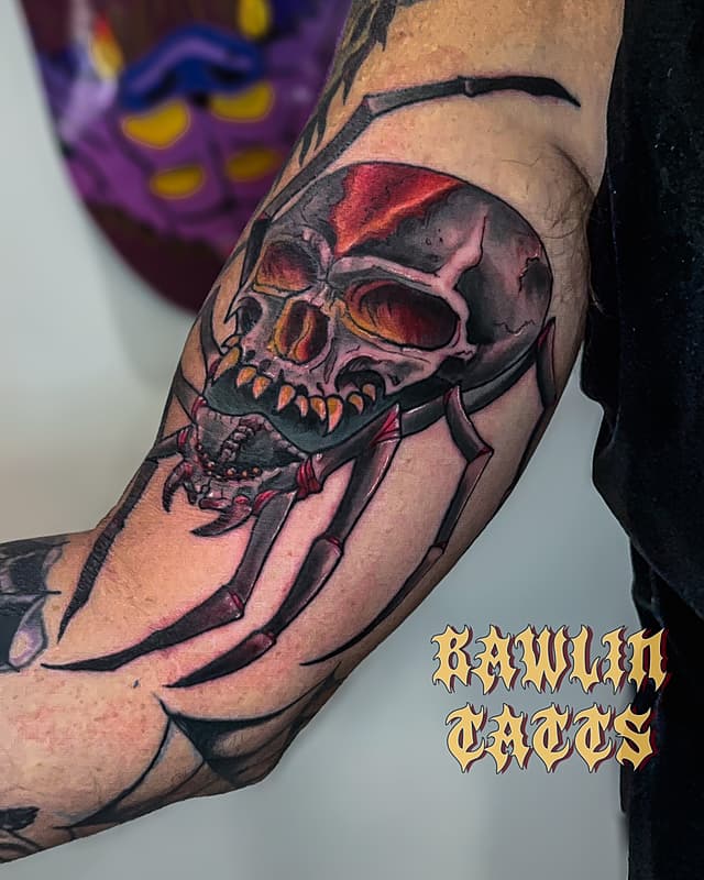 Illustrative tattoo by Lincoln Johns 