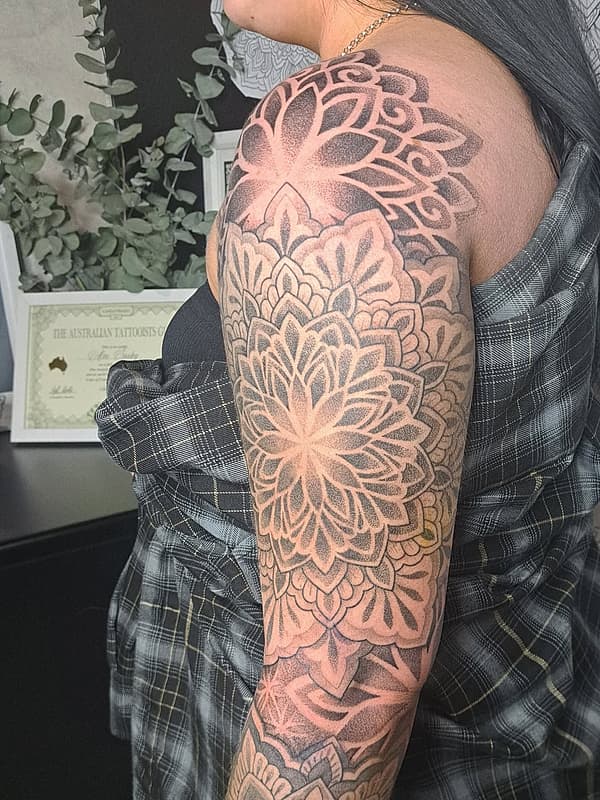 Geometric tattoo by Alex🧜🏼‍♀️• Ornamental Ink • Tattoo Artist