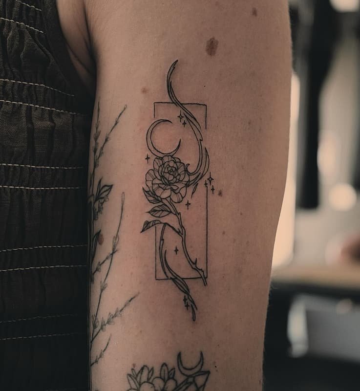 Fineline tattoo by dia