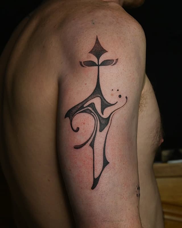 Blackwork tattoo by 𝐒𝐀𝐍𝐏𝐎 𝐋𝐎𝐔