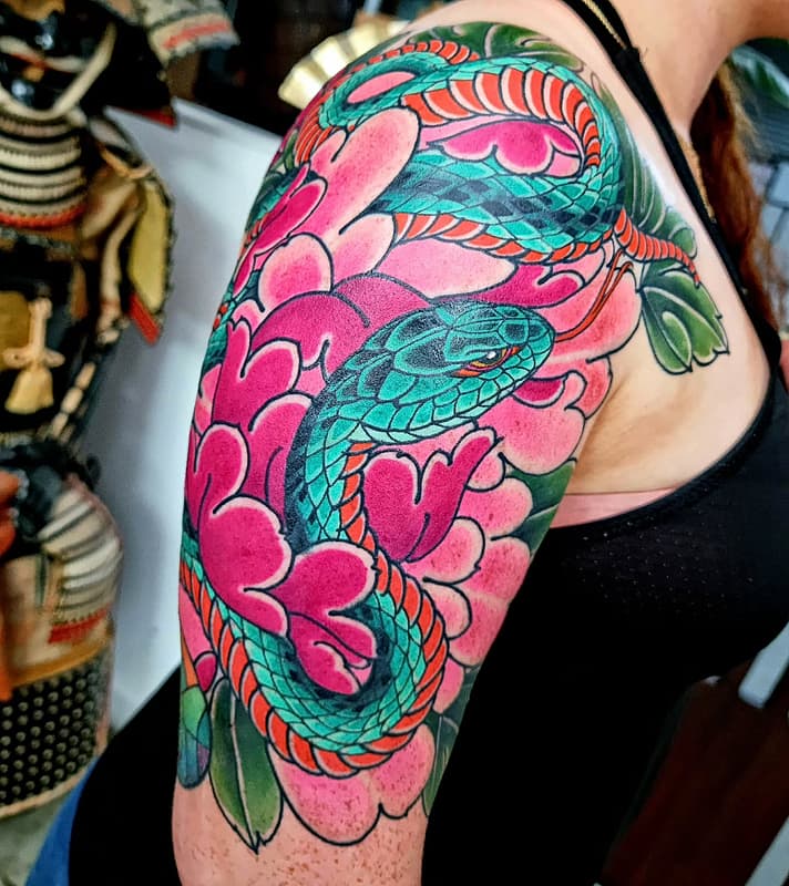 Neo-Traditional tattoo by LAUREN FOX ⛓️ Neotraditional Tattoos