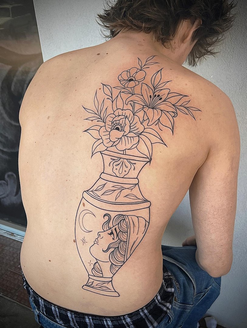 Fineline tattoo by state.of.art_tattoos || emily day 🤍