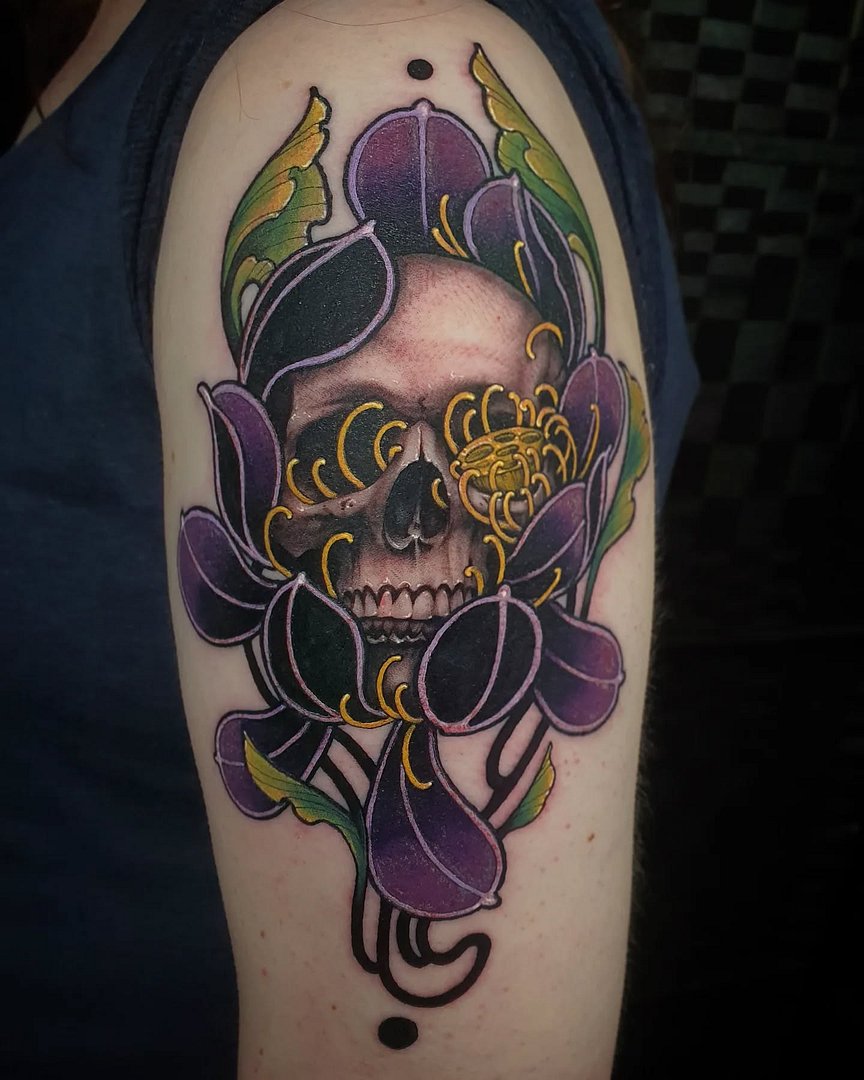Neo-Traditional tattoo by Alicia Wright
