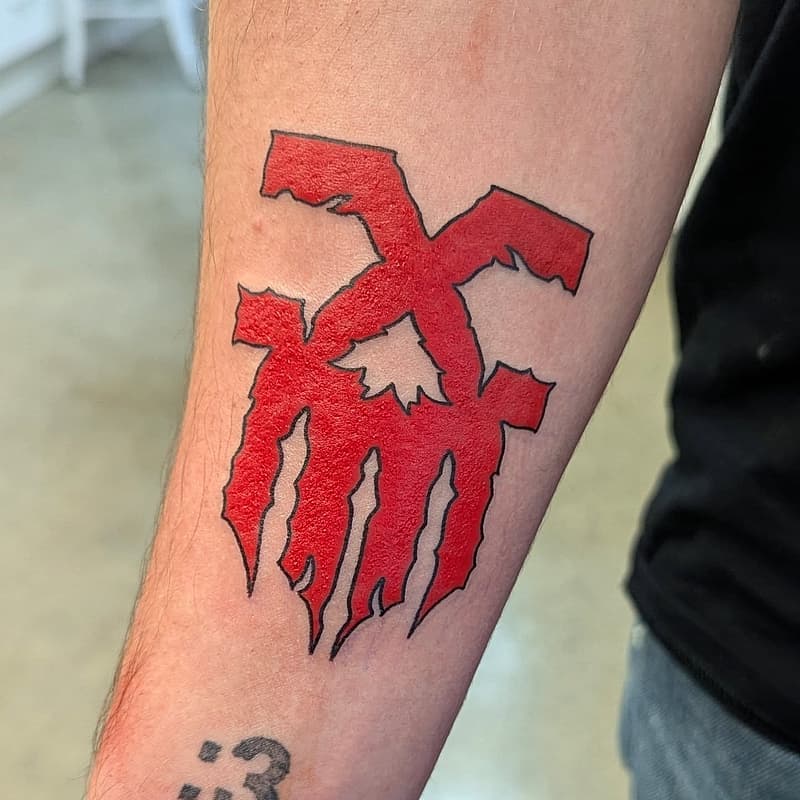 Blackwork tattoo by 𝔼𝕃𝔻𝔼ℝ𝕋𝔸𝕋𝕋𝕆𝕆