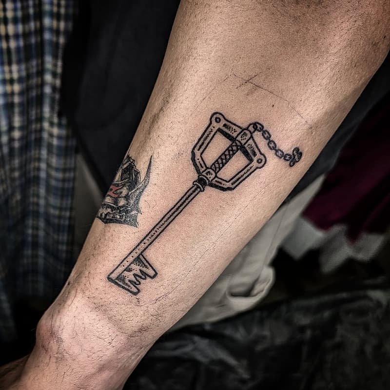 Blackwork tattoo by 𝔼𝕃𝔻𝔼ℝ𝕋𝔸𝕋𝕋𝕆𝕆