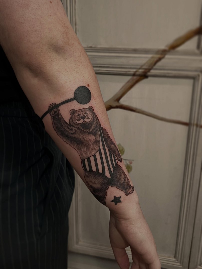 Illustrative tattoo by Solaire
