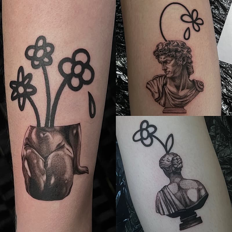 Micro-realism tattoo by Solaire