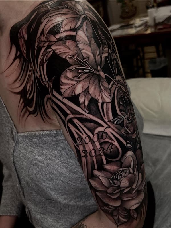 Blackwork tattoo by ✧ 𝐄 𝐋 𝐋 𝐈 𝐄 ✧
