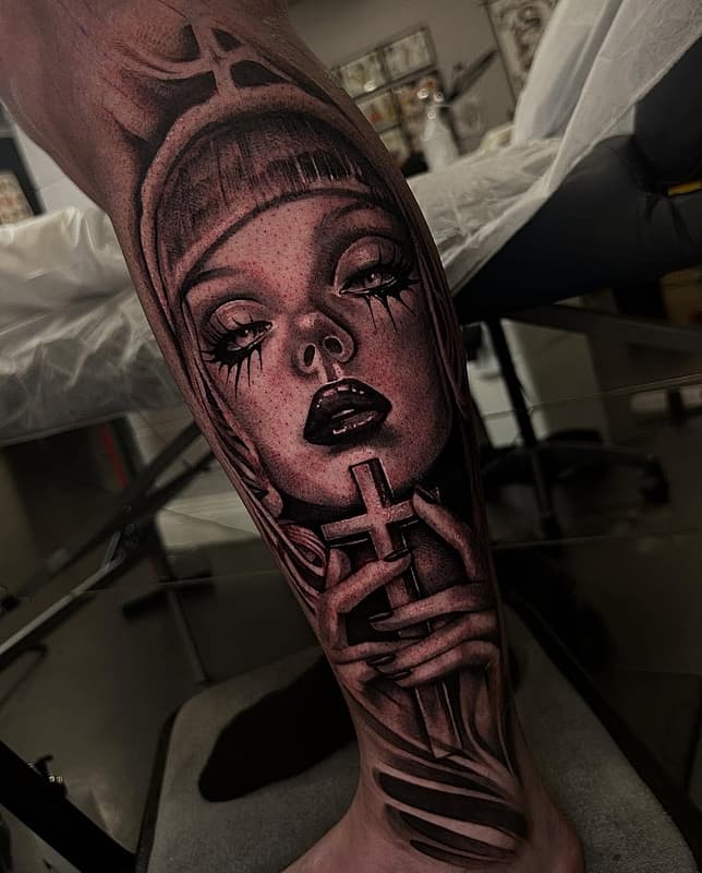 Blackwork tattoo by ✧ 𝐄 𝐋 𝐋 𝐈 𝐄 ✧