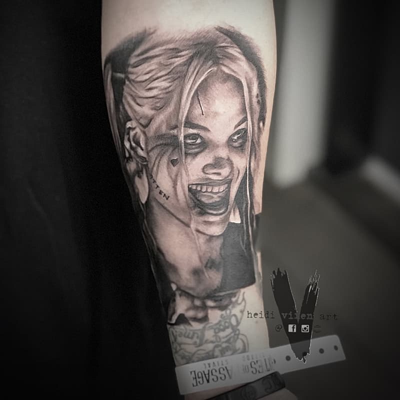 Realism (black & grey) by heidivixenart
