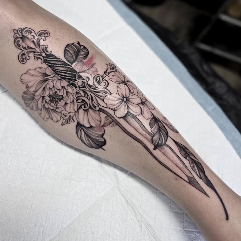 Blackwork tattoo by Chelsea