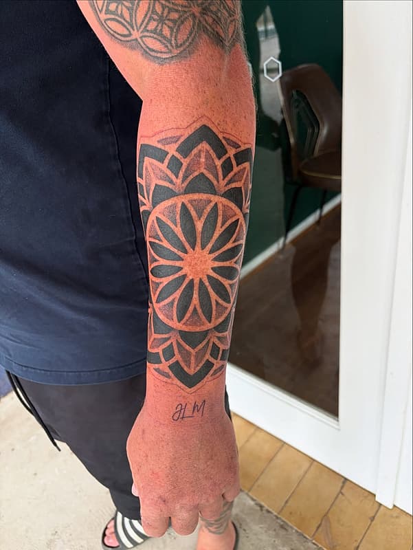 Illustrative tattoo by Jamie Runjajic-Bennett