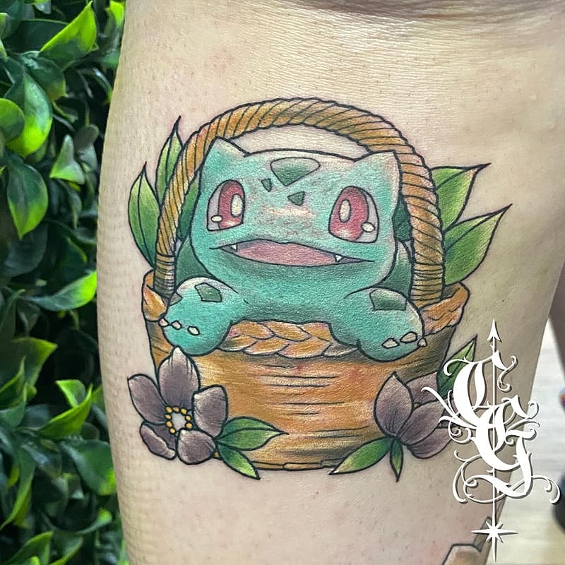 Neo-Traditional tattoo by 𝕮𝖍𝖊𝖑𝖘𝖊𝖆 𝕲𝖗𝖆𝖈𝖊 