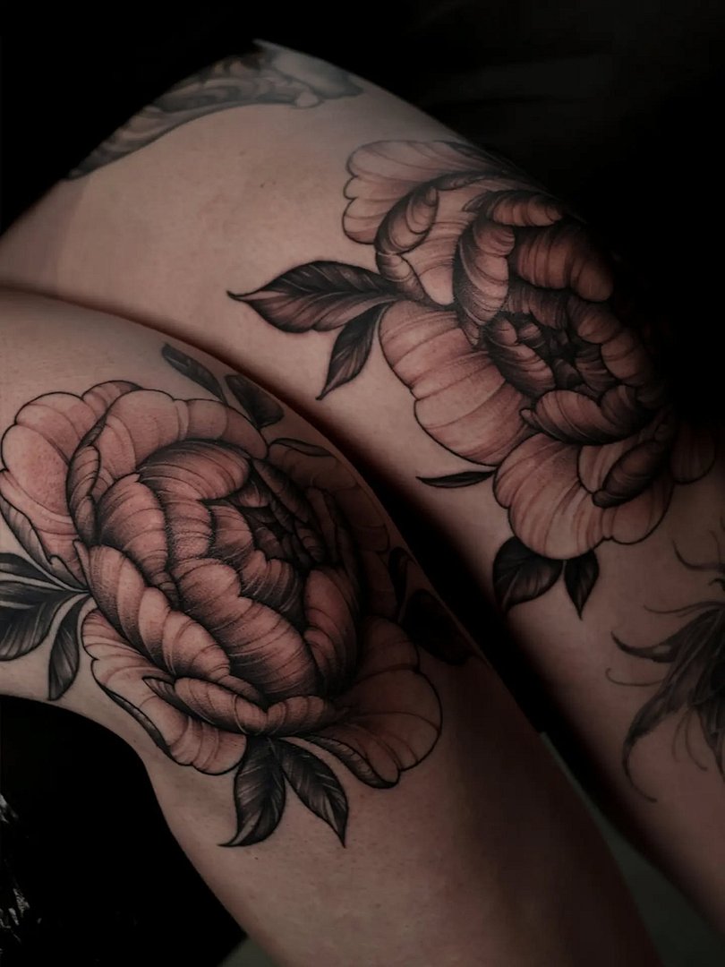 Art Nouveau tattoo by jthongbai.tattoo