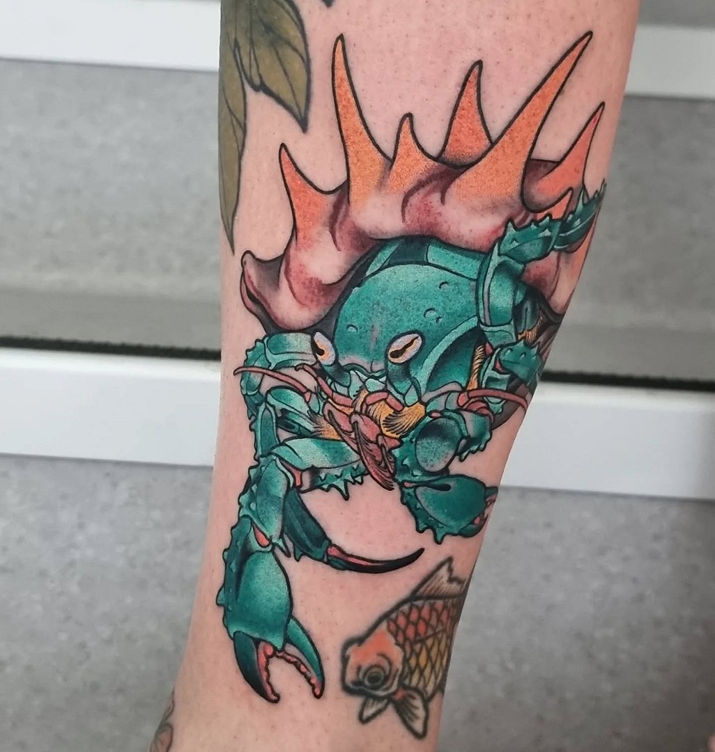 Neo-Traditional tattoo by Currar Whitham-Field