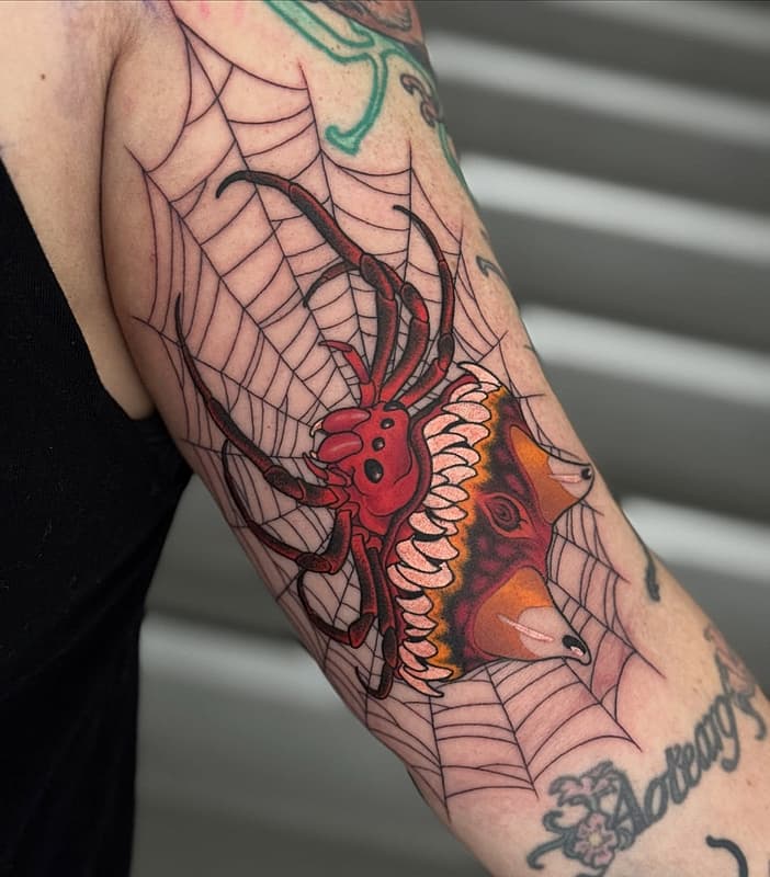 Neo-Traditional tattoo by Currar Whitham-Field