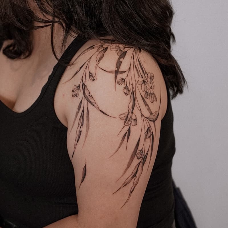 Fineline by Travis sallaway | Fineline tattoo | Sydney | Swink