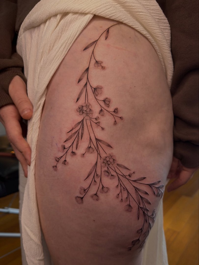 Neo-Traditional tattoo by Faith