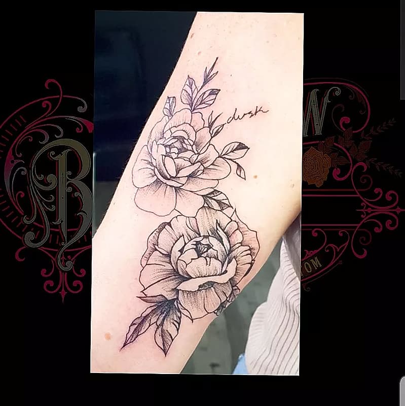 Blackwork tattoo by Erika Armstrong