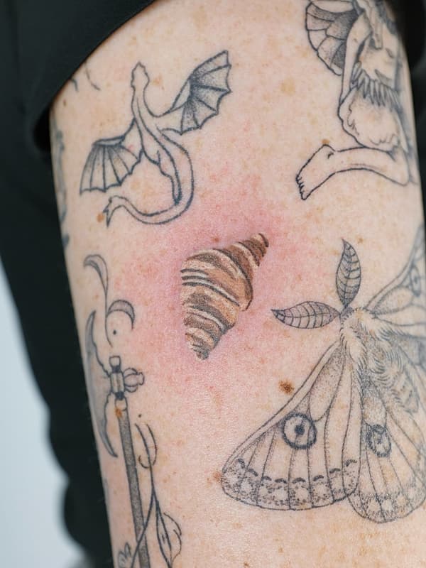 Fineline tattoo by Bonnie