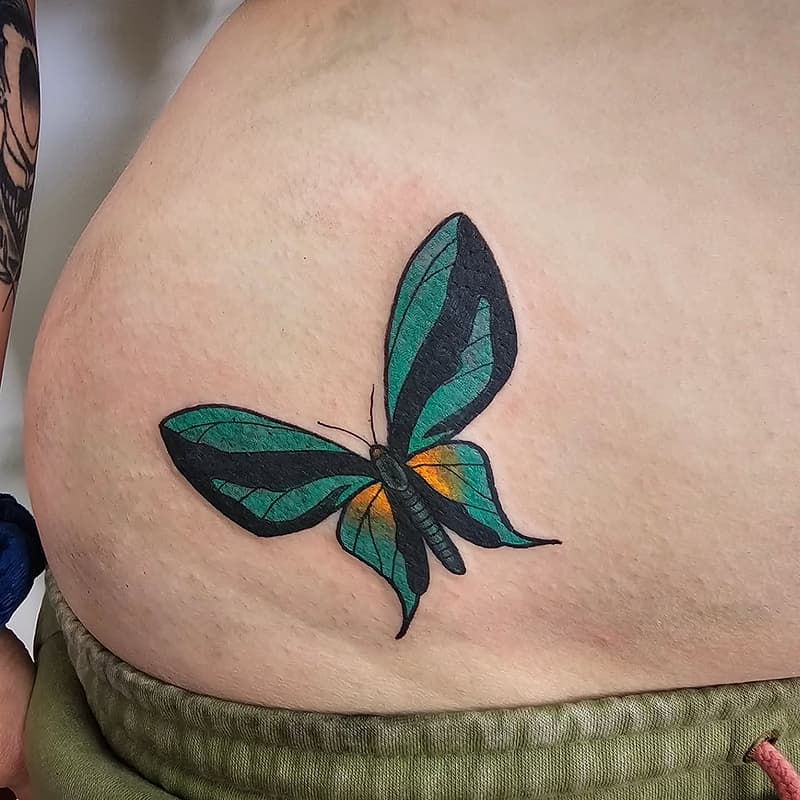 Neo-Traditional tattoo by Jamie