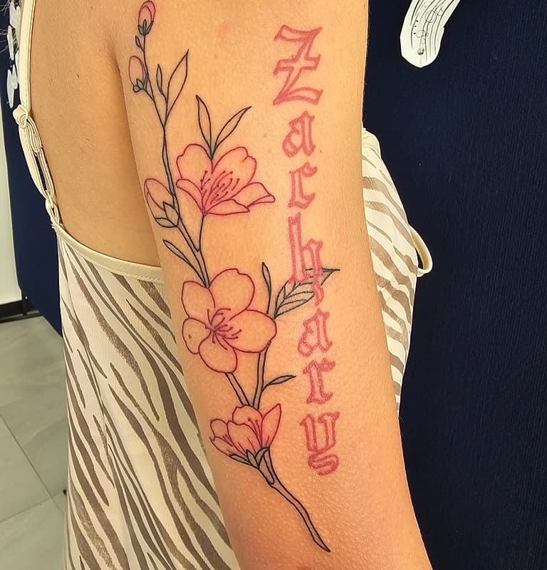 Neo-Traditional tattoo by Jamie