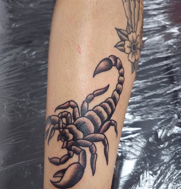 Neo-Traditional tattoo by Jamie
