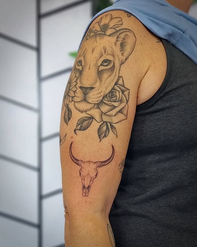 Illustrative tattoo by Kat Clarke