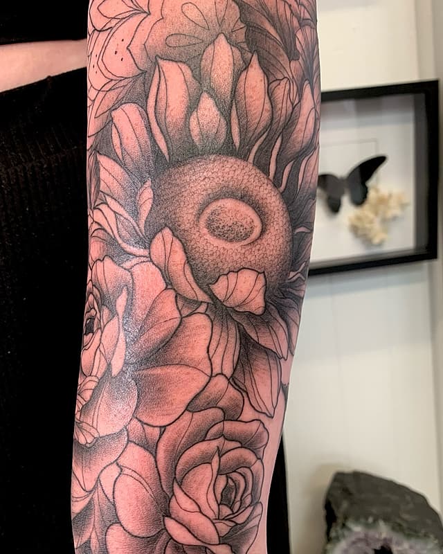 Blackwork tattoo by Ice Anstis_tattoo