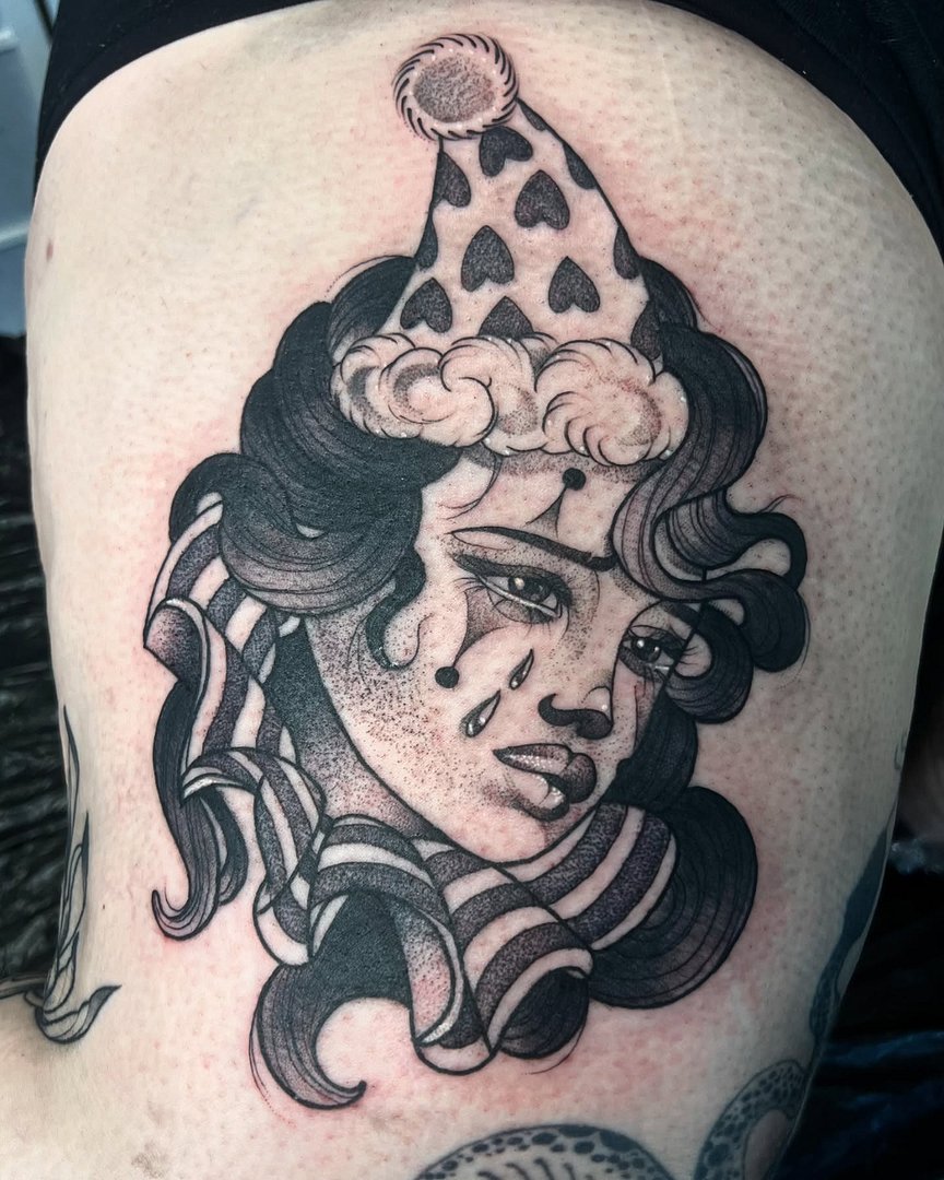 Neo-Traditional tattoo by 𝑵𝑰𝑪𝑶𝑳𝑬 𝑻𝑨𝒀𝑳𝑶𝑹