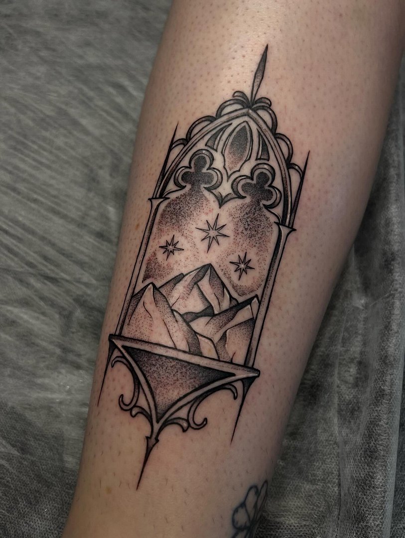 Tattoo by 𝑵𝑰𝑪𝑶𝑳𝑬 𝑻𝑨𝒀𝑳𝑶𝑹 in Melbourne