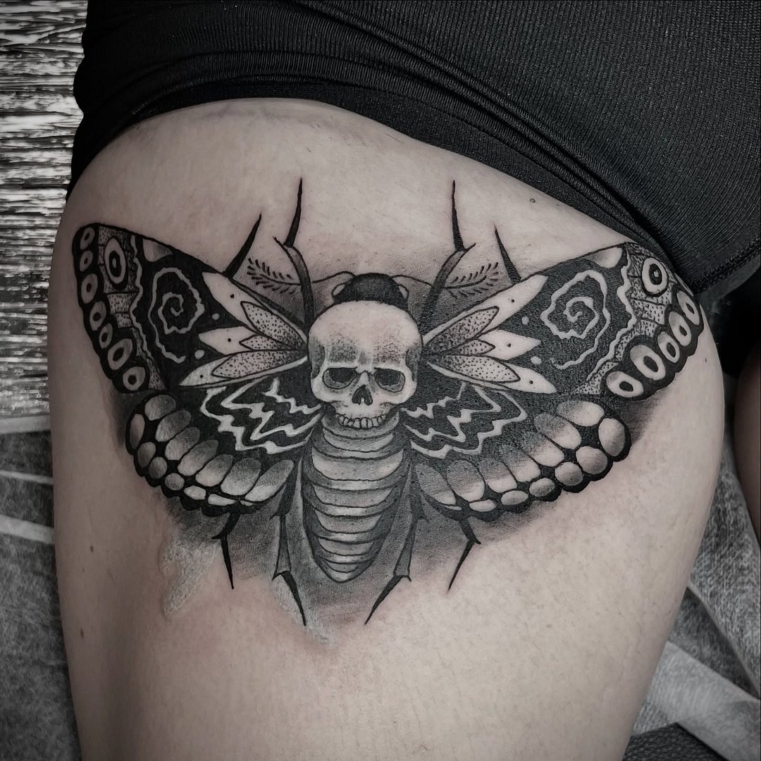 Geometric tattoo by joshlewis.tattooer