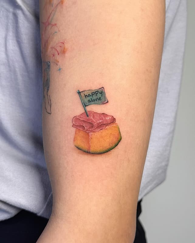Micro-realism tattoo by Raku Lee