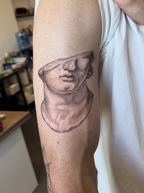 Tattoo by 𝔖𝔞𝔪 𝔅𝔩𝔞𝔠𝔨𝔞 in Sydney