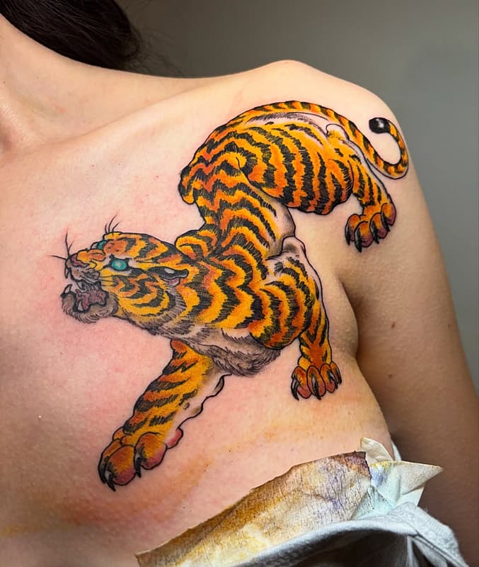 Neo-Japanese tattoo by Taira Uchida