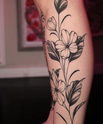 Ornamental tattoo by Tam