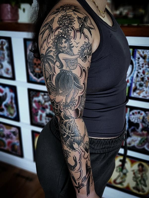 American Traditional tattoo by Benjamin Raddatz power tattooing
