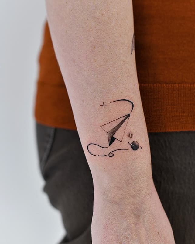 Fineline tattoo by Ivy Tang
