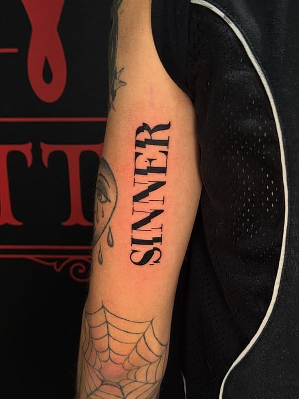Tattoo by 𝔇𝔞𝔯𝔨𝔞𝔯𝔪𝔬𝔲𝔯