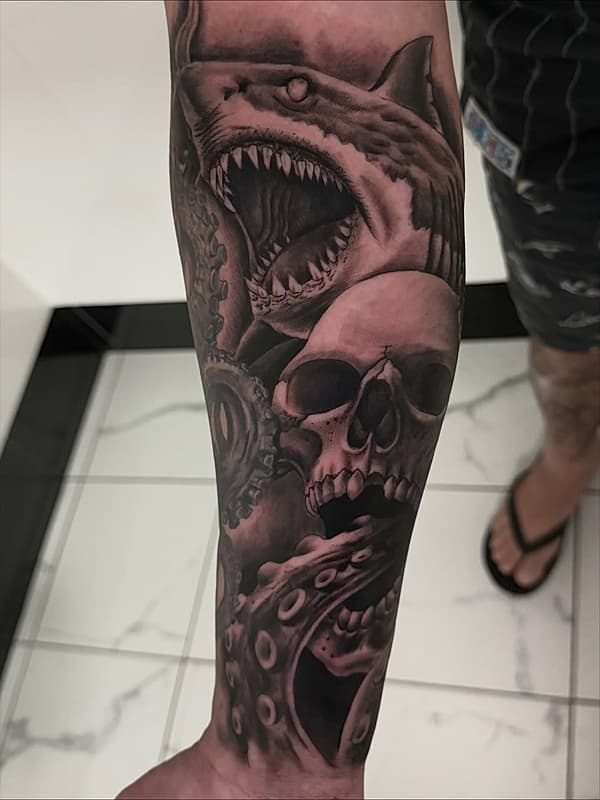 Adzy tattoo's banner