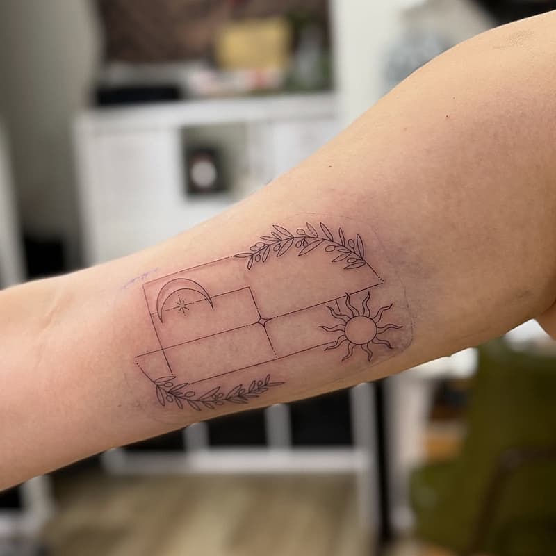 Tattoo by 𝐒𝐞𝐳𝐳𝐭𝐚𝐭𝐭𝐨𝐨 | Adelaide tattoo artist