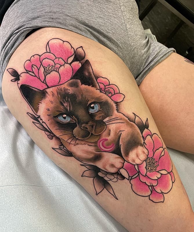 Anime tattoo by 𝔈𝔪𝔢𝔩𝔶 𝔗𝔞𝔱𝔱𝔬𝔬𝔰