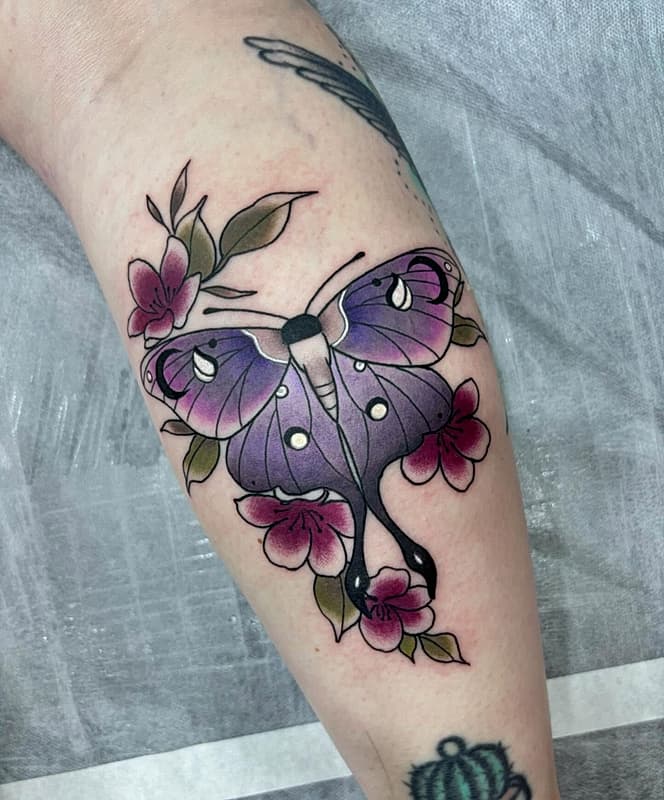Tattoo by 𝔈𝔪𝔢𝔩𝔶 𝔗𝔞𝔱𝔱𝔬𝔬𝔰