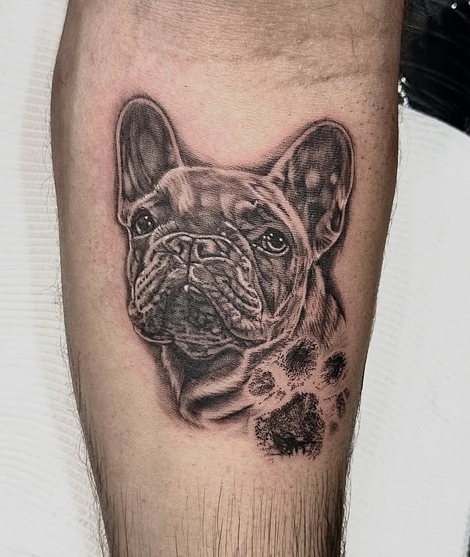 Blackwork tattoo by Teneille/ Neil