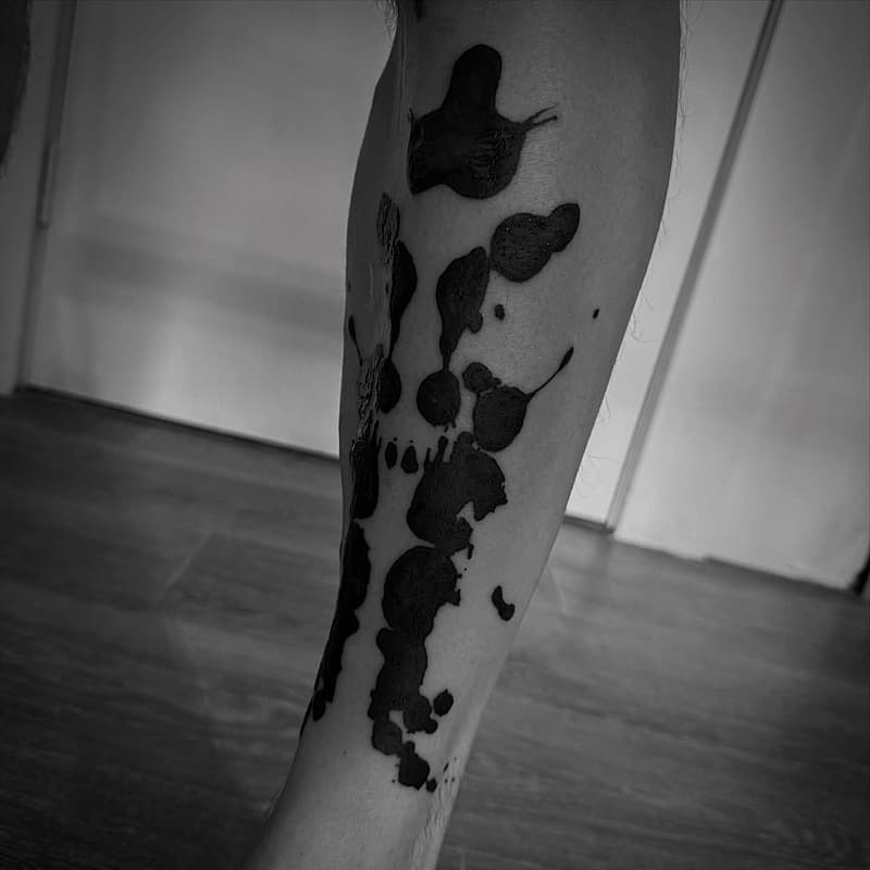 Blackout tattoo by Rilla Naycha